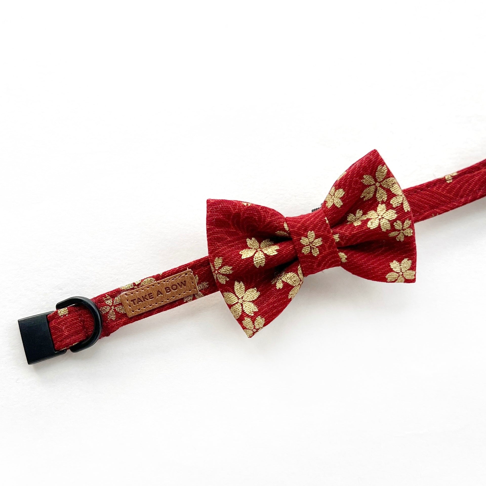 KIMONO RED - CAT COLLAR