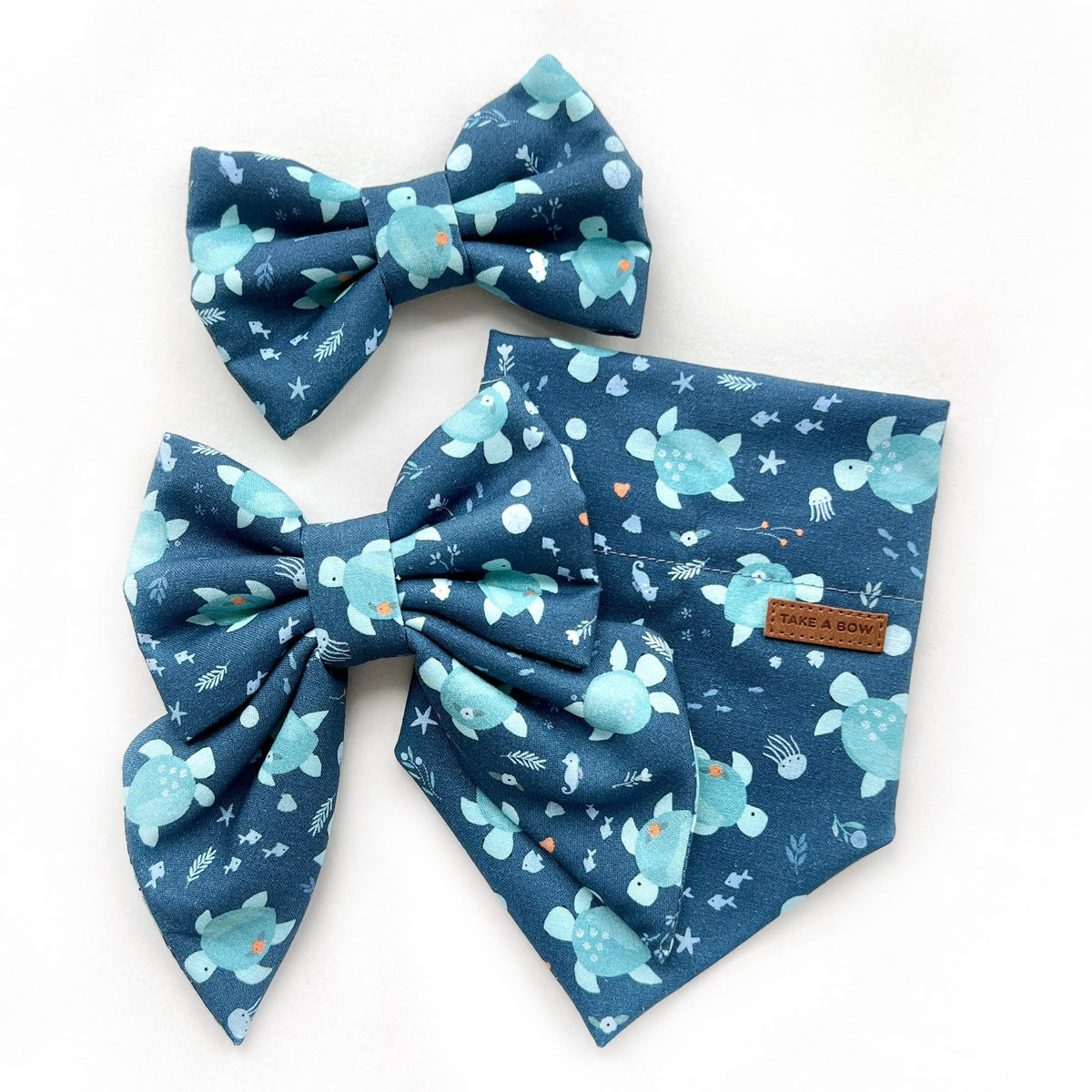 SEA TURTLES - Bowtie Large // READY TO SHIP