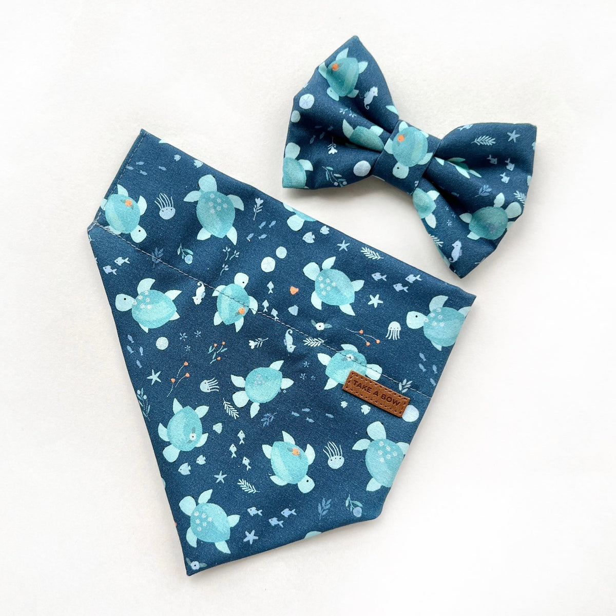SEA TURTLES - Bowtie Large // READY TO SHIP
