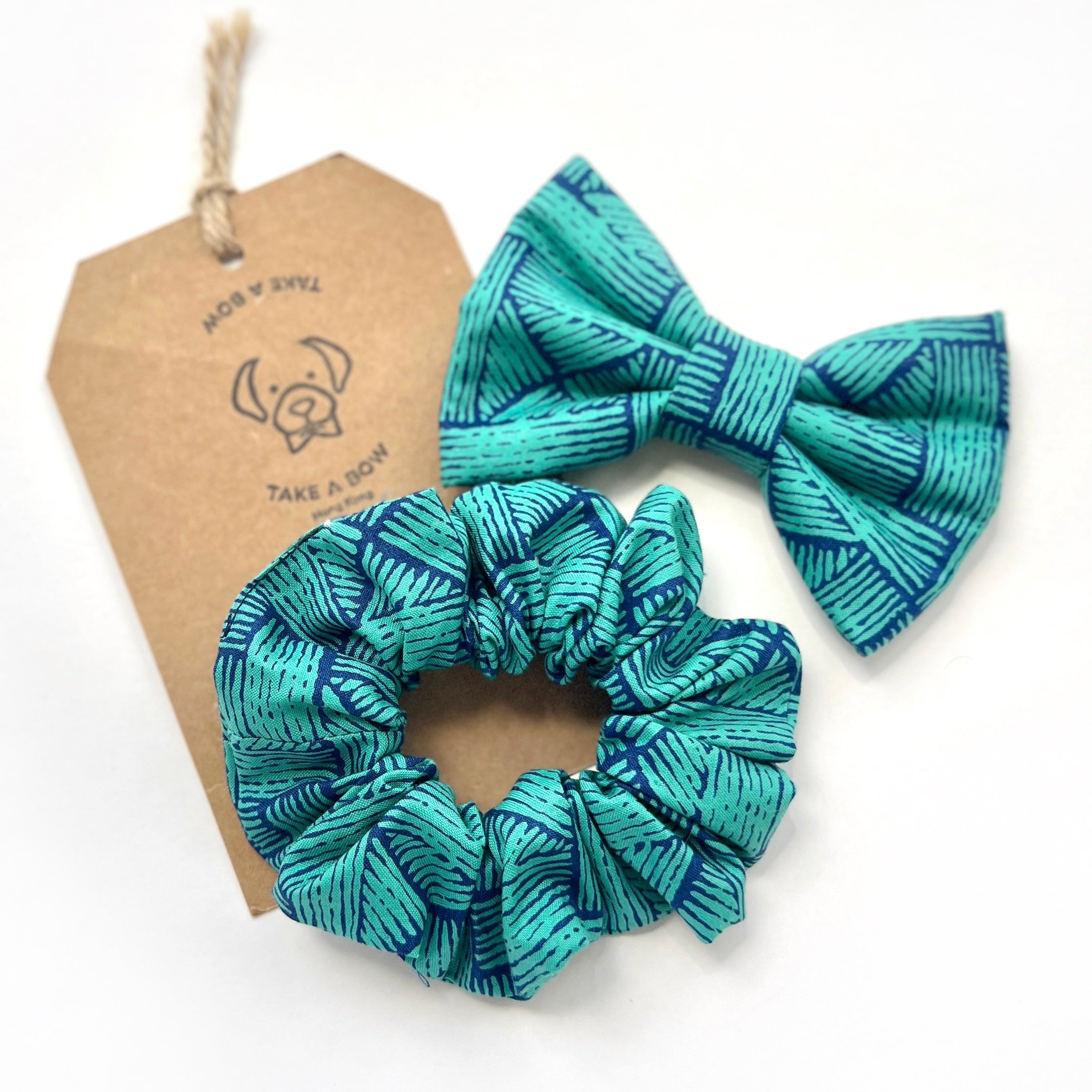 BARN GREEN - Bowtie Large // READY TO SHIP