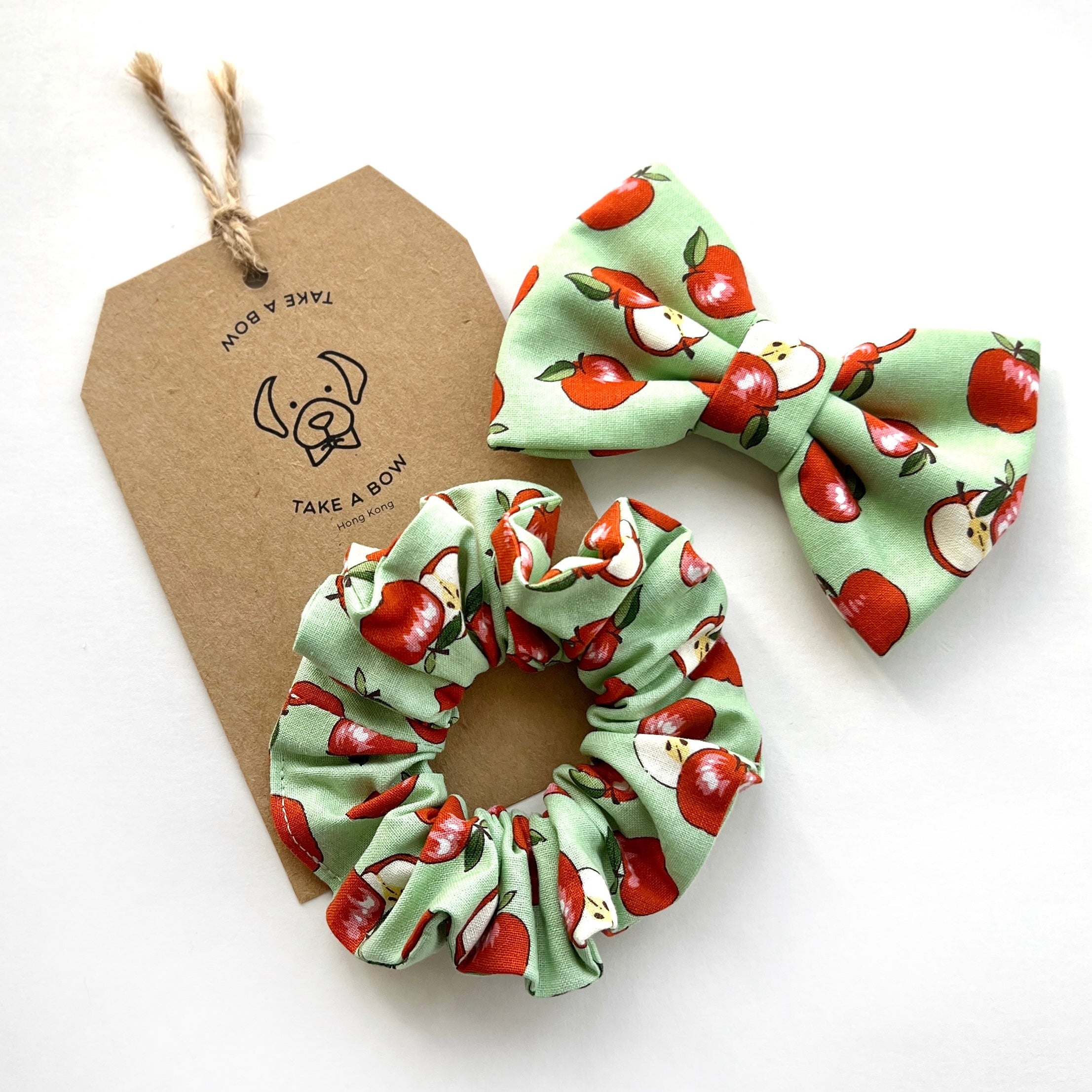 AN APPLE A DAY - SCRUNCHIE