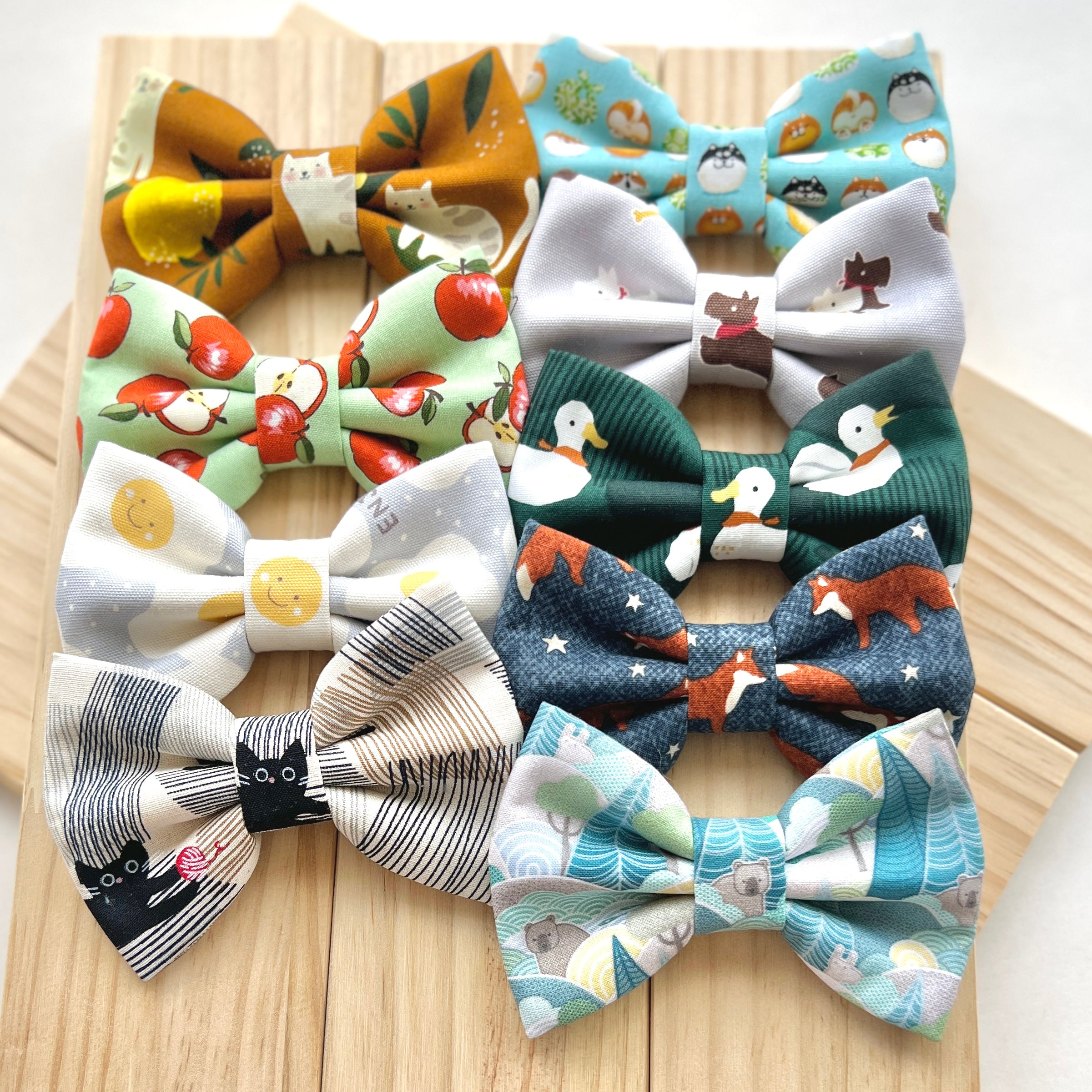 STARS & FOXES - Bowtie Standard & Large // READY TO SHIP