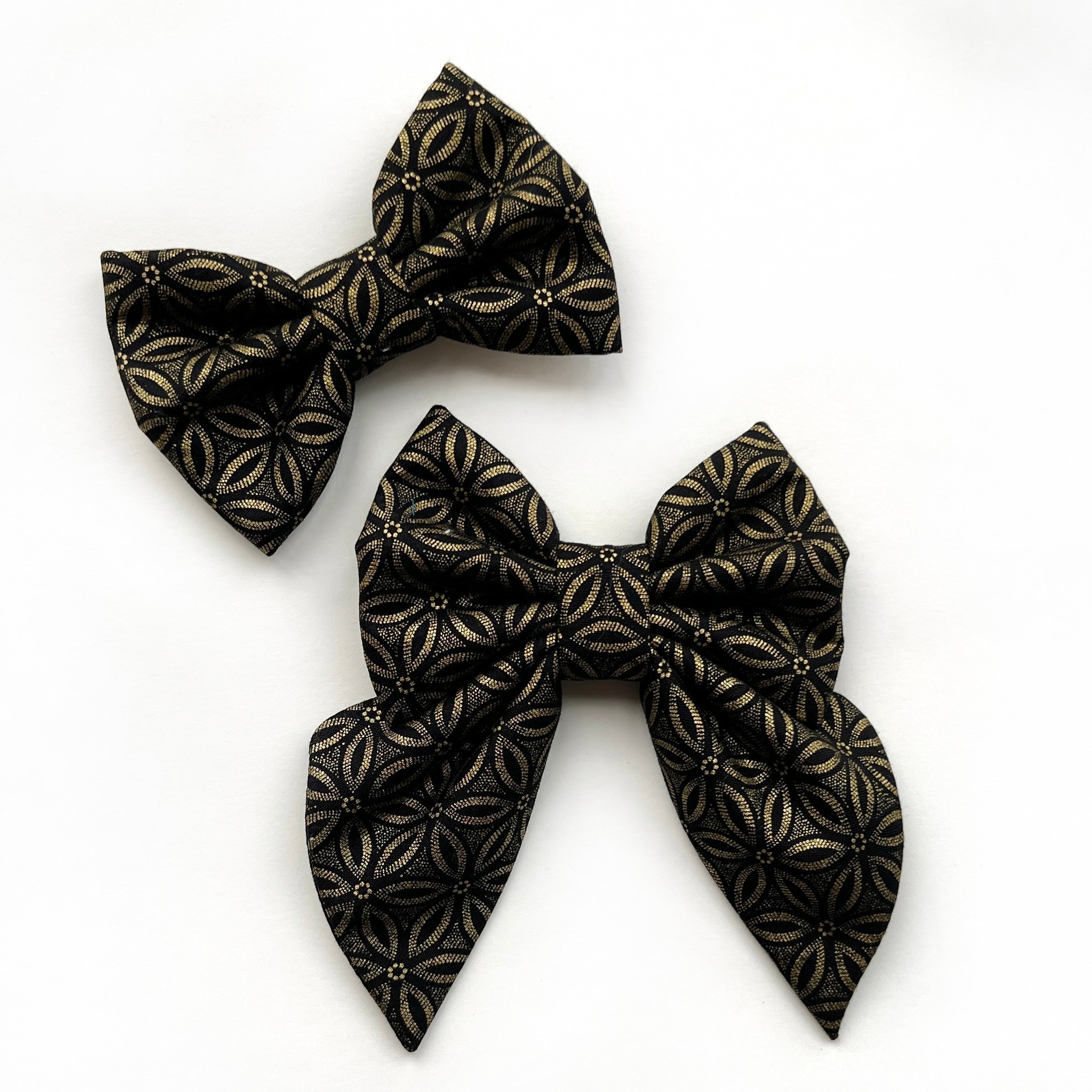 CLEMATIS NOIR - Bowtie Standard // READY TO SHIP